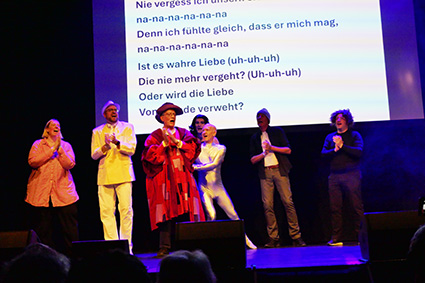 er gehört zu mir copy